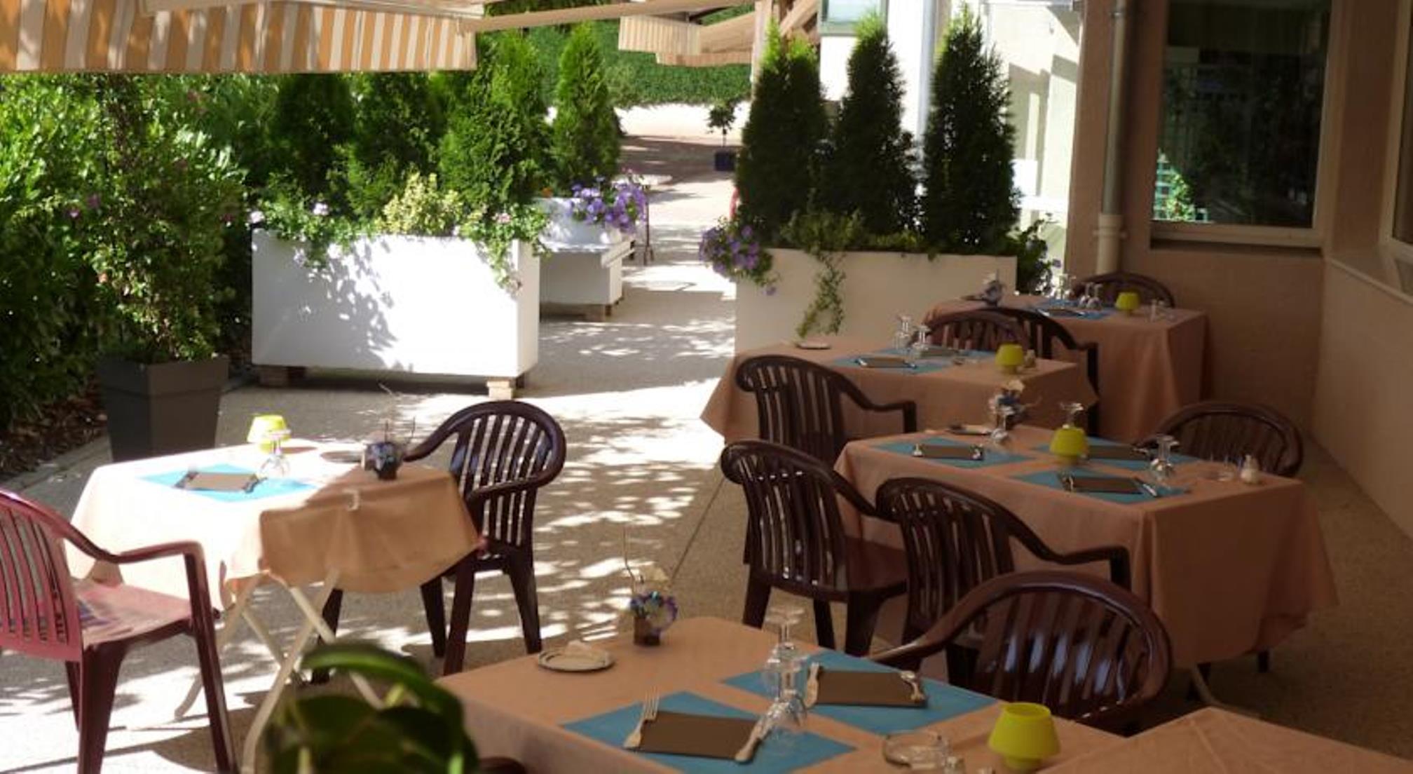 Hotel Le Chatard Sarcey المظهر الخارجي الصورة