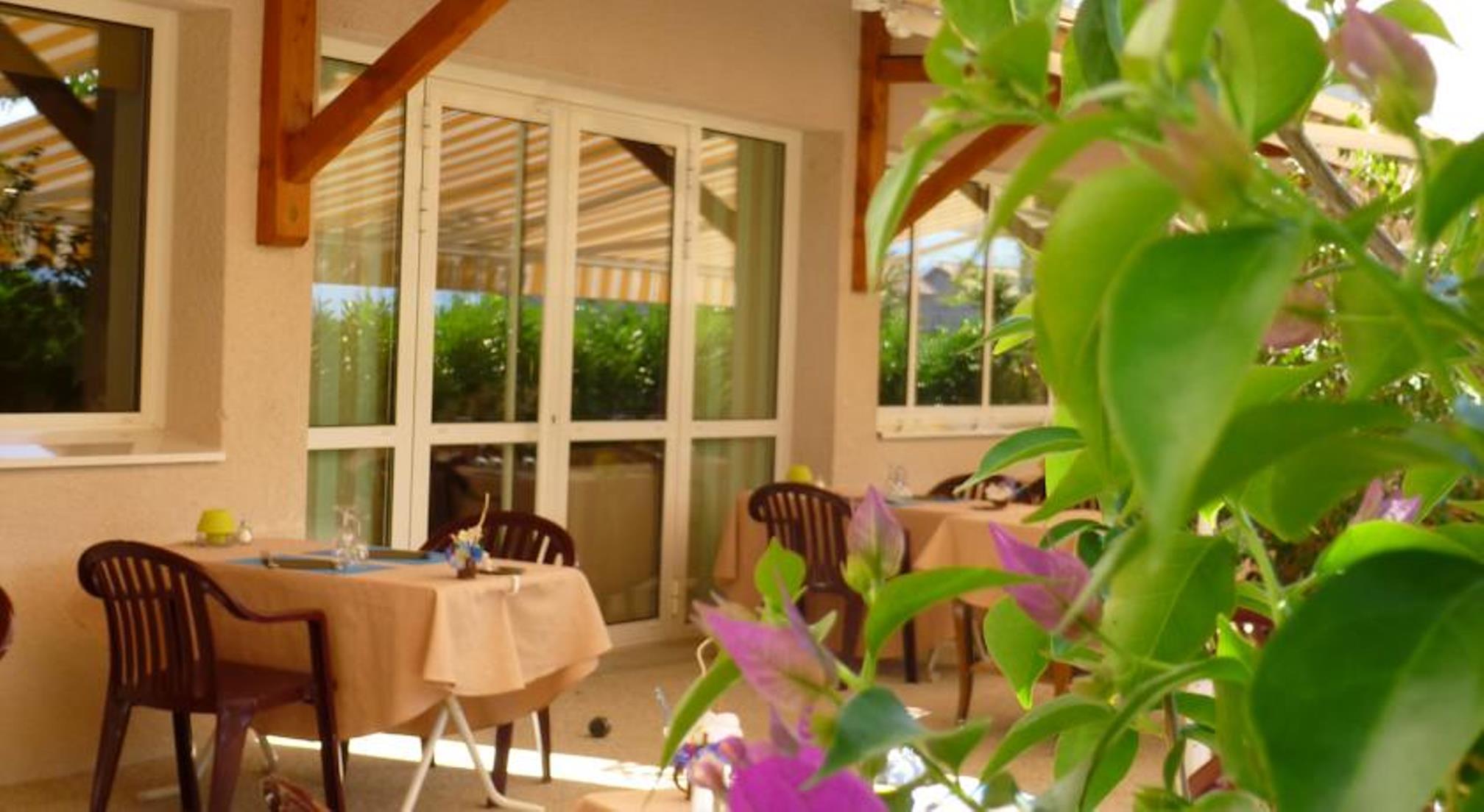 Hotel Le Chatard Sarcey المظهر الخارجي الصورة