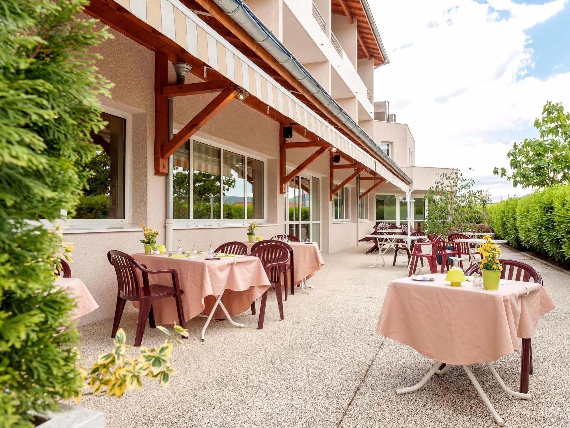 Hotel Le Chatard Sarcey المظهر الخارجي الصورة