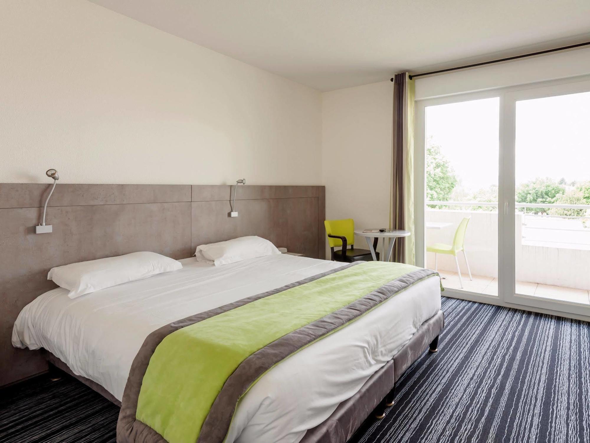 Hotel Le Chatard Sarcey المظهر الخارجي الصورة