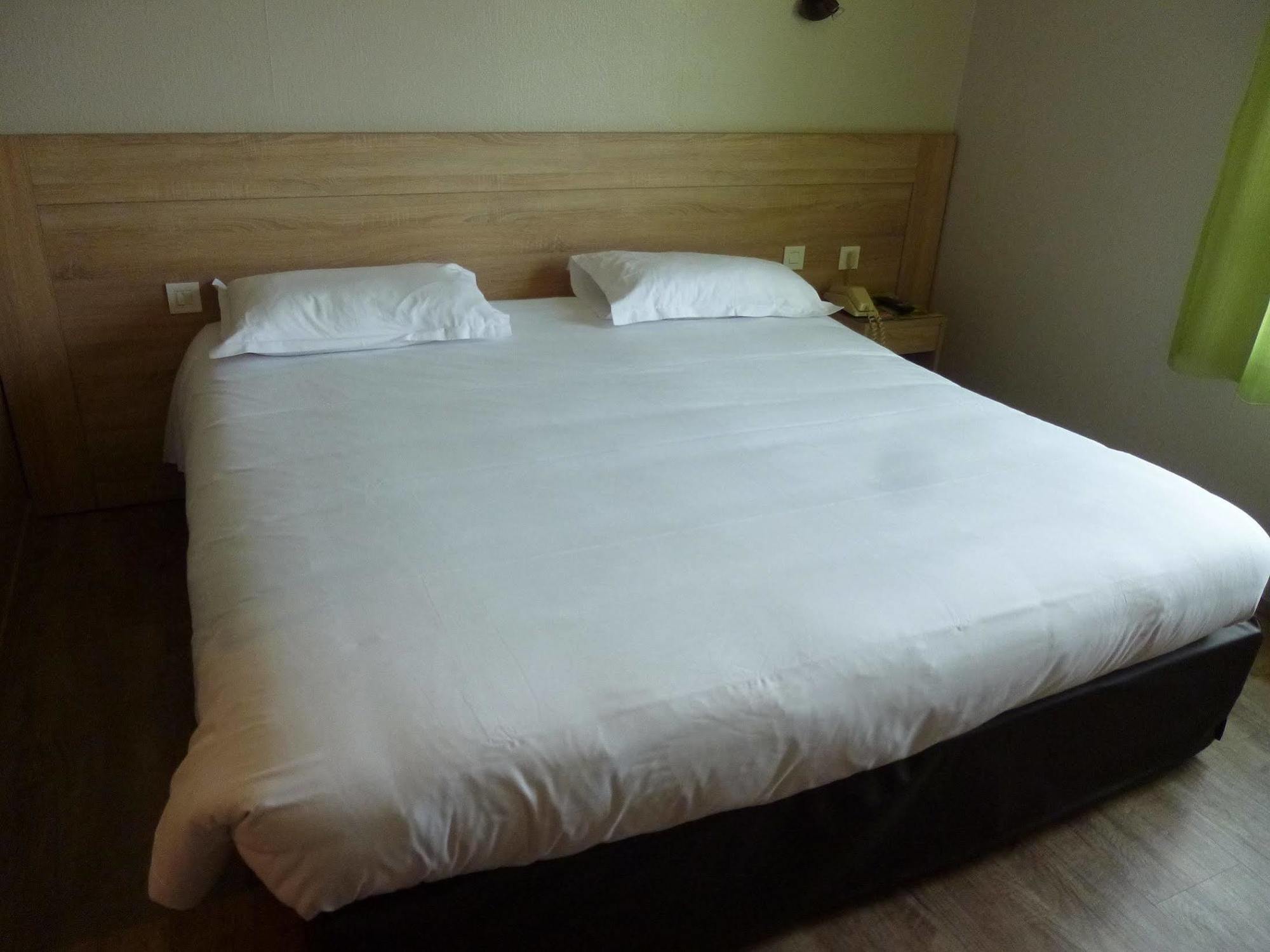 Hotel Le Chatard Sarcey المظهر الخارجي الصورة